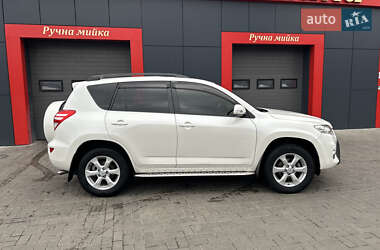 Позашляховик / Кросовер Toyota RAV4 2011 в Черкасах