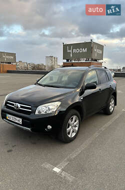 Внедорожник / Кроссовер Toyota RAV4 2008 в Киеве