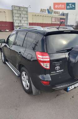Позашляховик / Кросовер Toyota RAV4 2012 в Києві