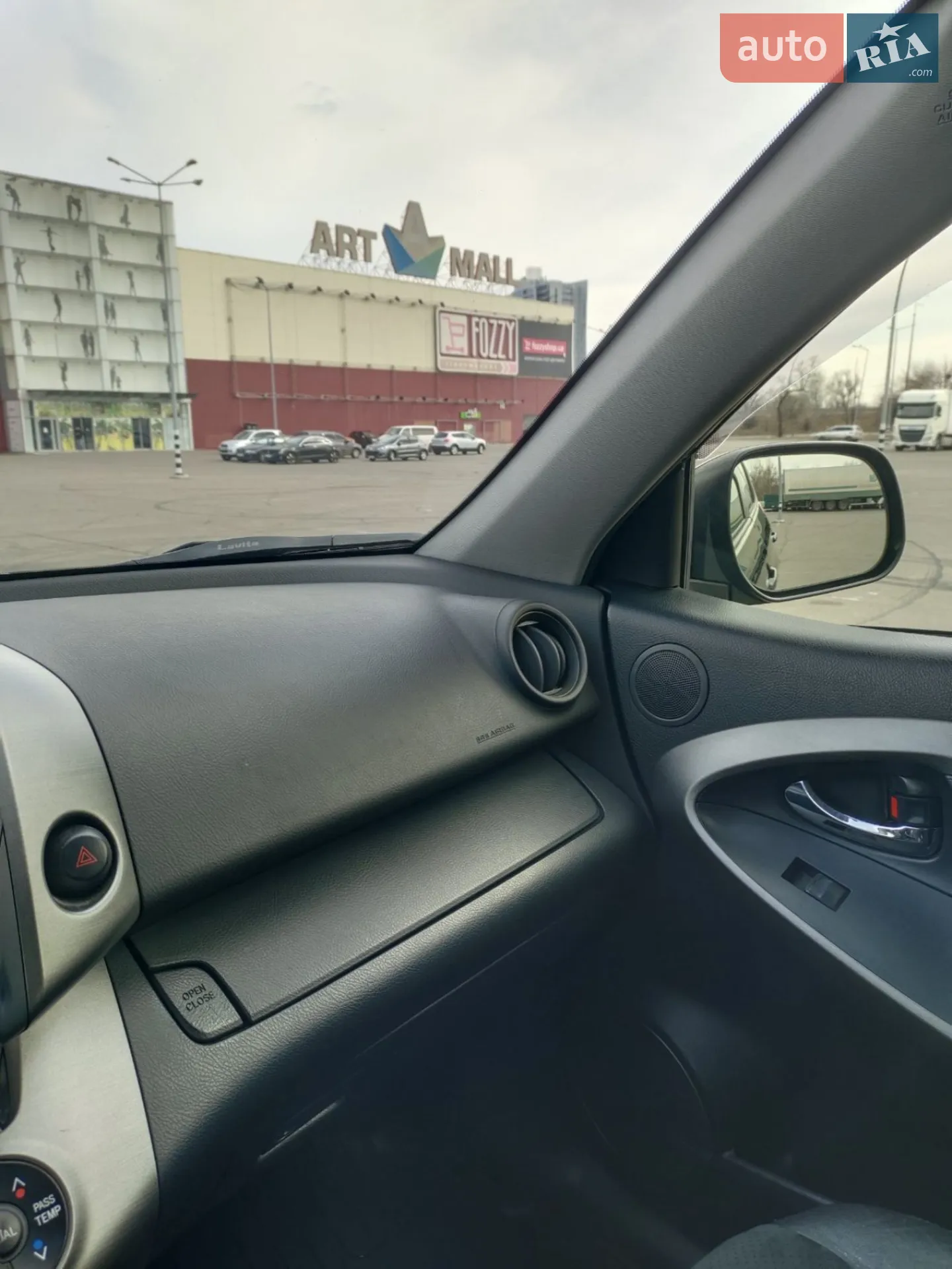 2012 Toyota RAV 4 - мініатюра 13
