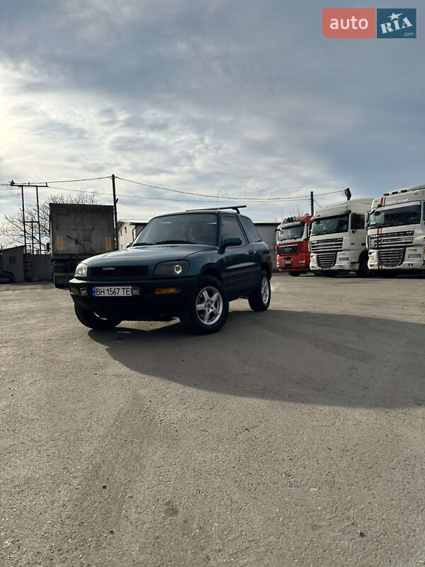 Внедорожник / Кроссовер Toyota RAV4 1995 в Николаеве