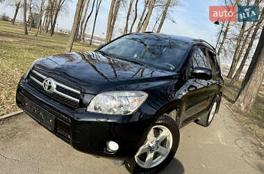 Позашляховик / Кросовер Toyota RAV4 2006 в Києві