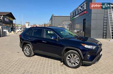 Внедорожник / Кроссовер Toyota RAV4 2021 в Тернополе