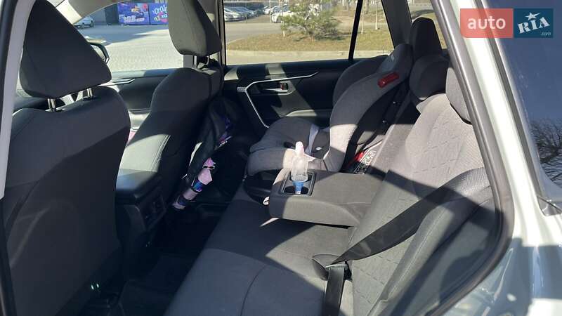 Позашляховик / Кросовер Toyota RAV4 2019 в Вінниці