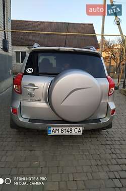 Внедорожник / Кроссовер Toyota RAV4 2008 в 