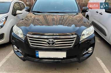 Внедорожник / Кроссовер Toyota RAV4 2011 в Киеве