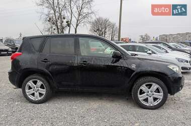 Внедорожник / Кроссовер Toyota RAV4 2007 в Ровно