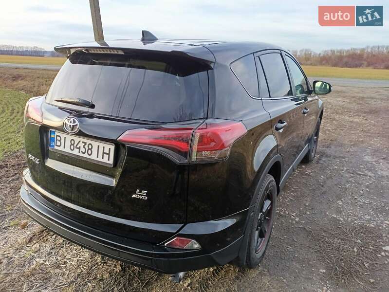 Позашляховик / Кросовер Toyota RAV4 2017 в Києві