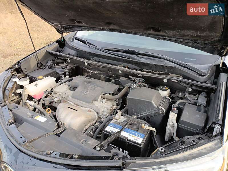 Позашляховик / Кросовер Toyota RAV4 2017 в Києві