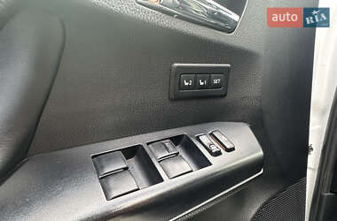 Внедорожник / Кроссовер Toyota RAV4 2017 в 