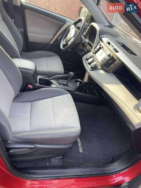 Внедорожник / Кроссовер Toyota RAV4 2015 в Харькове