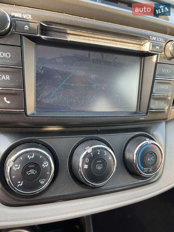 Внедорожник / Кроссовер Toyota RAV4 2015 в Харькове