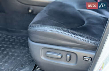 Внедорожник / Кроссовер Toyota RAV4 2011 в 
