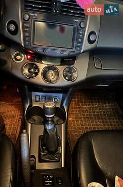 Внедорожник / Кроссовер Toyota RAV4 2009 в 