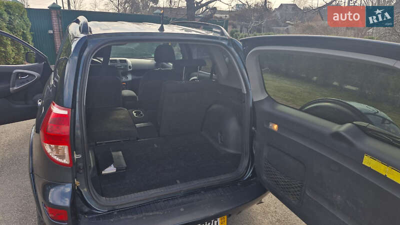 Позашляховик / Кросовер Toyota RAV4 2007 в Білій Церкві