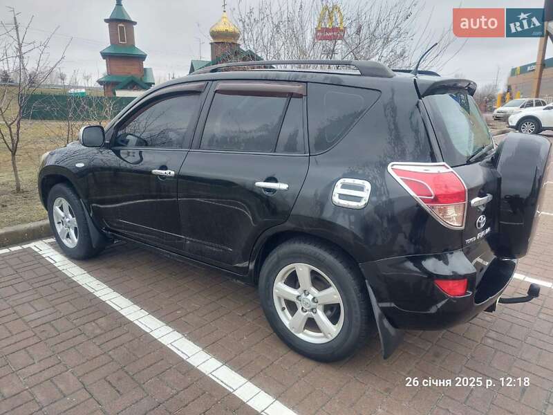 Внедорожник / Кроссовер Toyota RAV4 2006 в Киеве