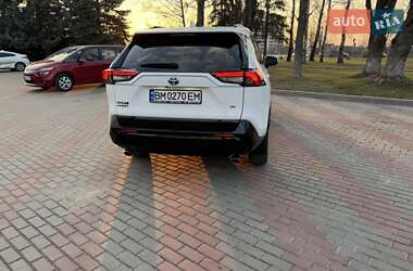 Внедорожник / Кроссовер Toyota RAV4 2021 в 