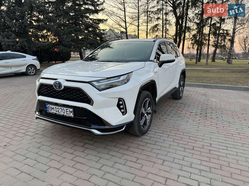 Внедорожник / Кроссовер Toyota RAV4 2021 в 