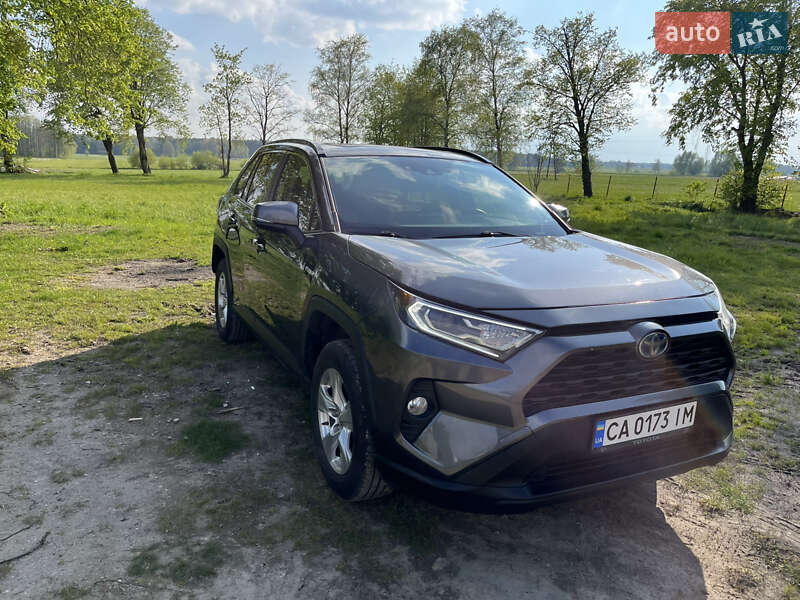 Внедорожник / Кроссовер Toyota RAV4 2019 в Ковеле