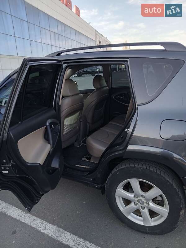 Позашляховик / Кросовер Toyota RAV4 2007 в Білгороді-Дністровському