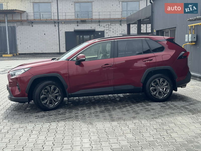 Позашляховик / Кросовер Toyota RAV4 2022 в Вінниці