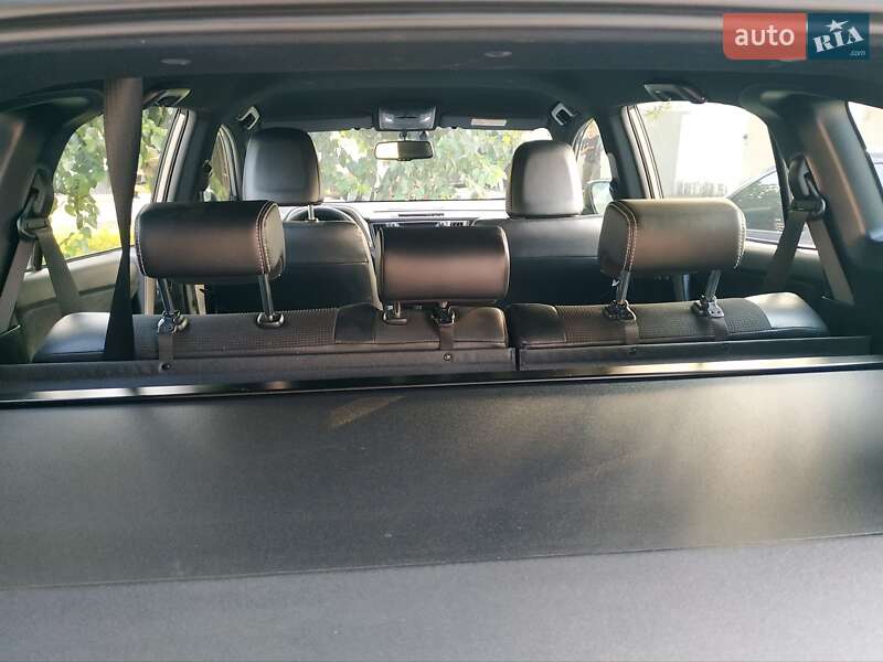 Позашляховик / Кросовер Toyota RAV4 2017 в Кам'янському