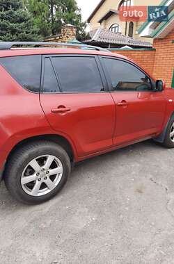 Внедорожник / Кроссовер Toyota RAV4 2008 в 