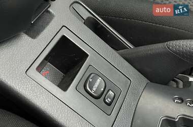 Внедорожник / Кроссовер Toyota RAV4 2006 в 