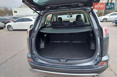 Внедорожник / Кроссовер Toyota RAV4 2015 в 