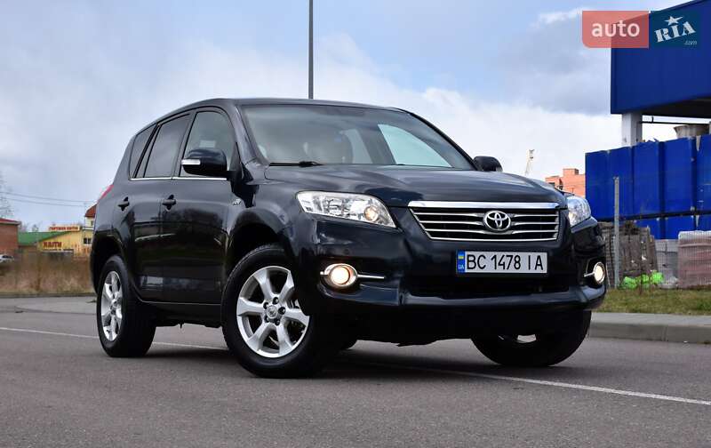 Внедорожник / Кроссовер Toyota RAV4 2010 в Дрогобыче