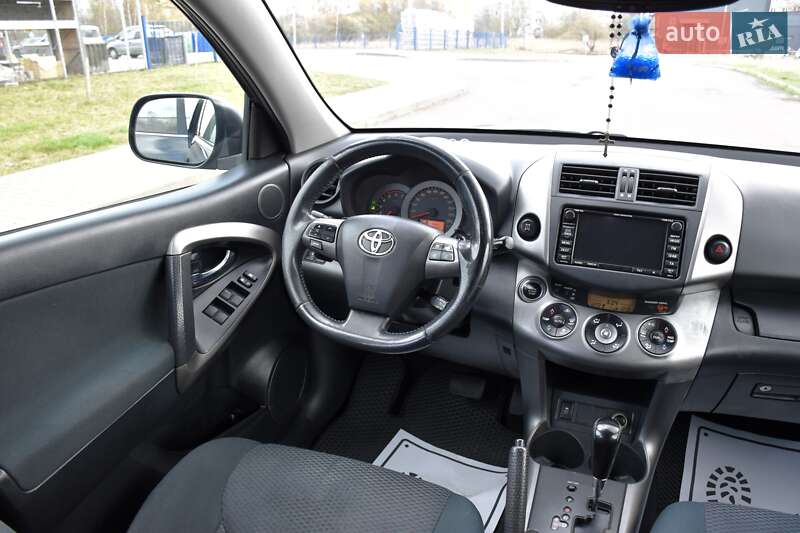Внедорожник / Кроссовер Toyota RAV4 2010 в Дрогобыче