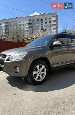 Внедорожник / Кроссовер Toyota RAV4 2009 в 