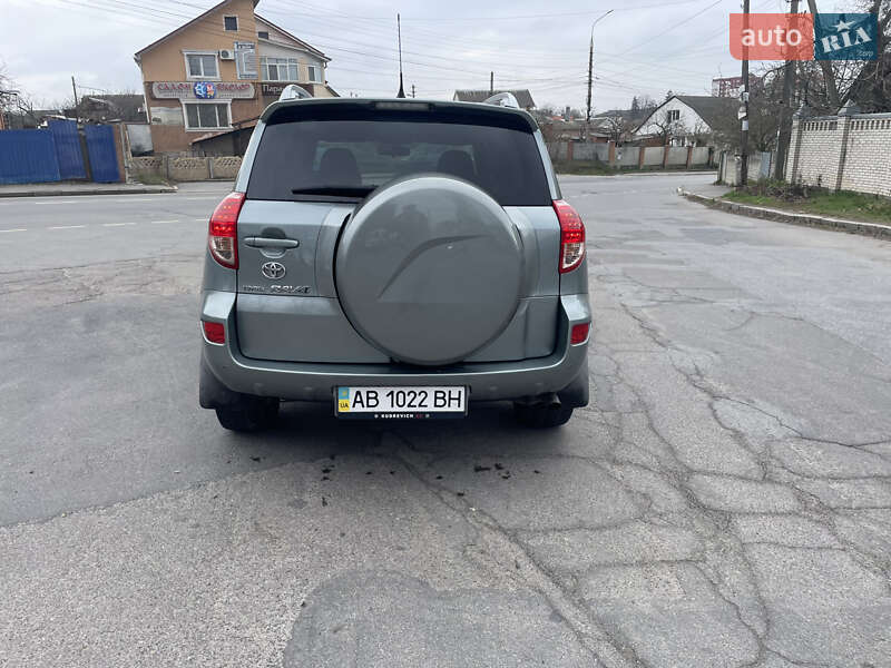 Внедорожник / Кроссовер Toyota RAV4 2008 в Виннице