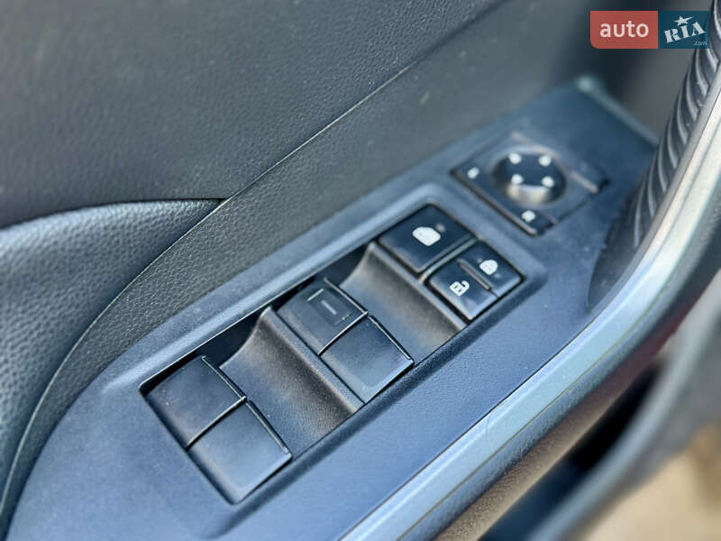 Позашляховик / Кросовер Toyota RAV4 2019 в Одесі