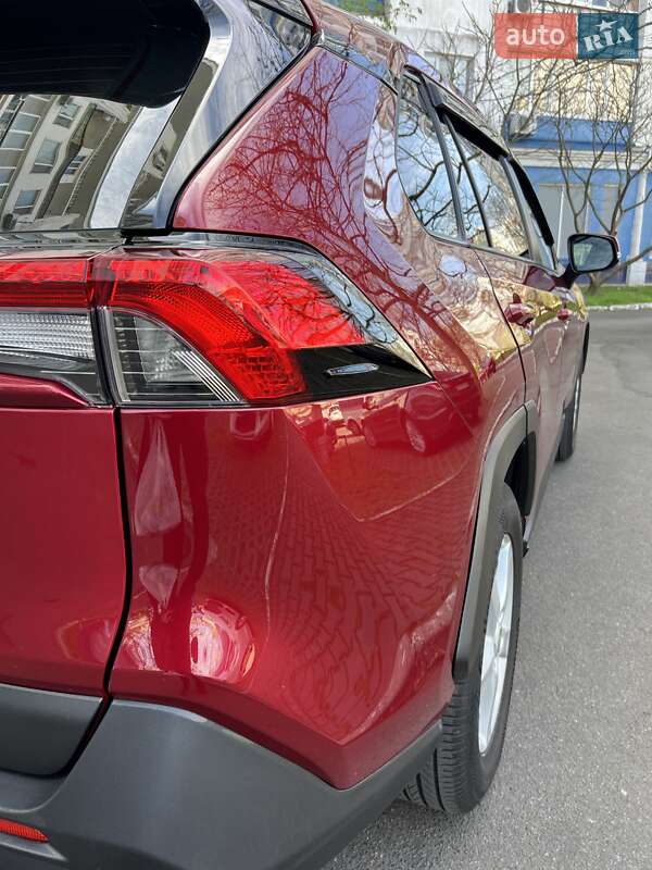 Внедорожник / Кроссовер Toyota RAV4 2019 в Одессе