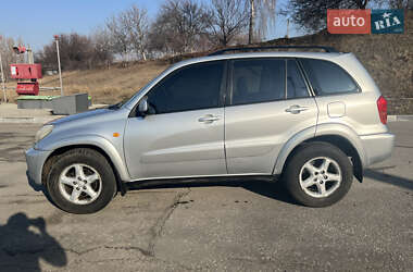 Позашляховик / Кросовер Toyota RAV4 2003 в 