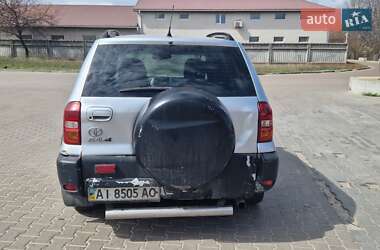 Позашляховик / Кросовер Toyota RAV4 2003 в 