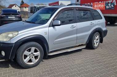Позашляховик / Кросовер Toyota RAV4 2003 в 