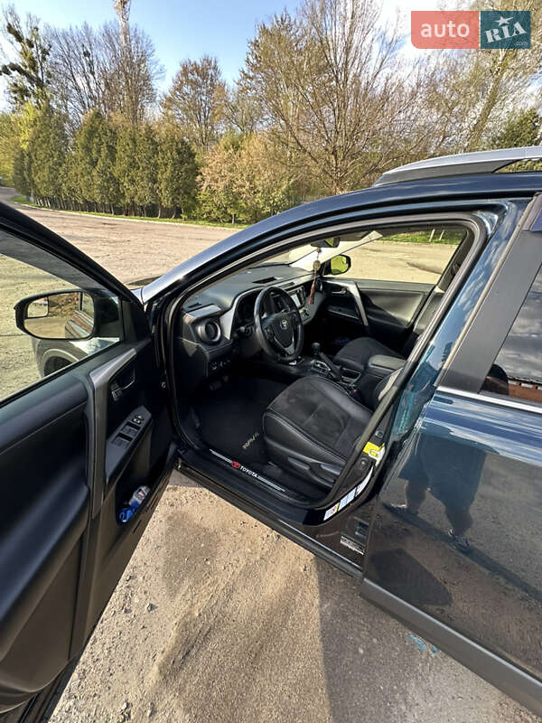 Внедорожник / Кроссовер Toyota RAV4 2016 в Львове фото 8 Внедорожник / Кроссовер Toyota RAV4 2016 в Львове