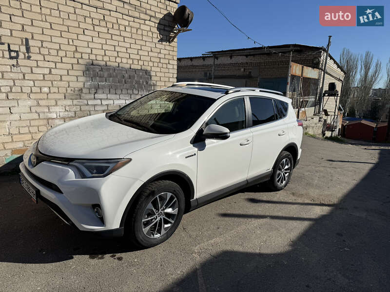 Toyota RAV4 2017