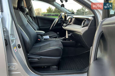 Внедорожник / Кроссовер Toyota RAV4 2013 в 