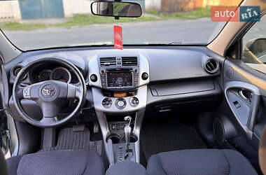 Внедорожник / Кроссовер Toyota RAV4 2008 в 