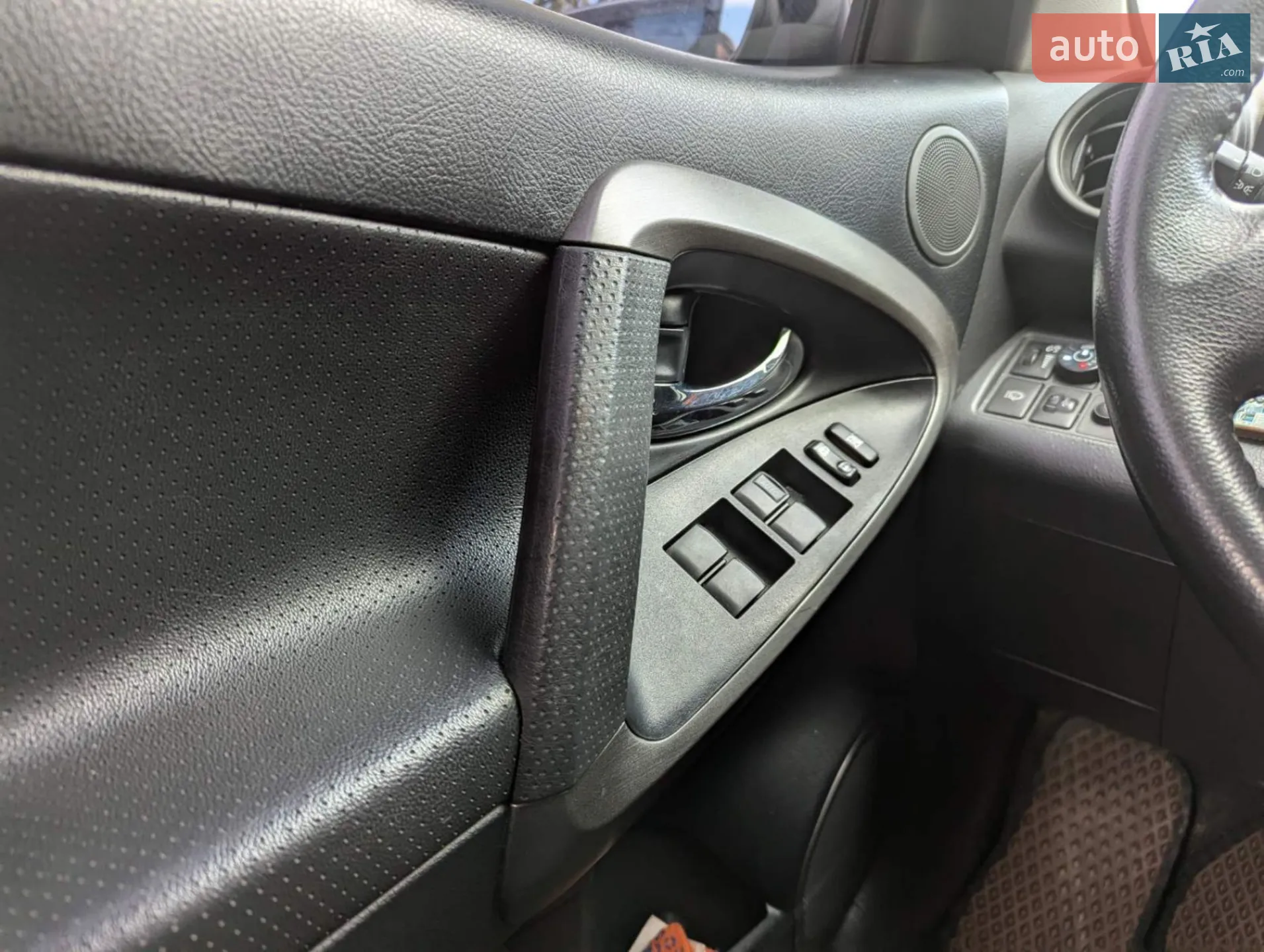 2010 Toyota RAV 4 - мініатюра 23