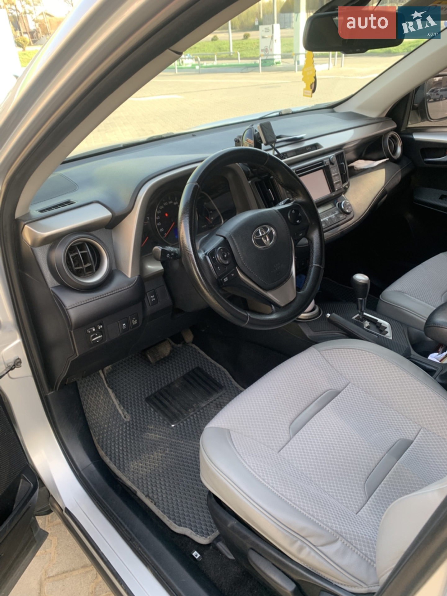 2013 Toyota RAV 4 - мініатюра 12