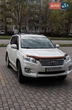 Внедорожник / Кроссовер Toyota RAV4 2010 в 
