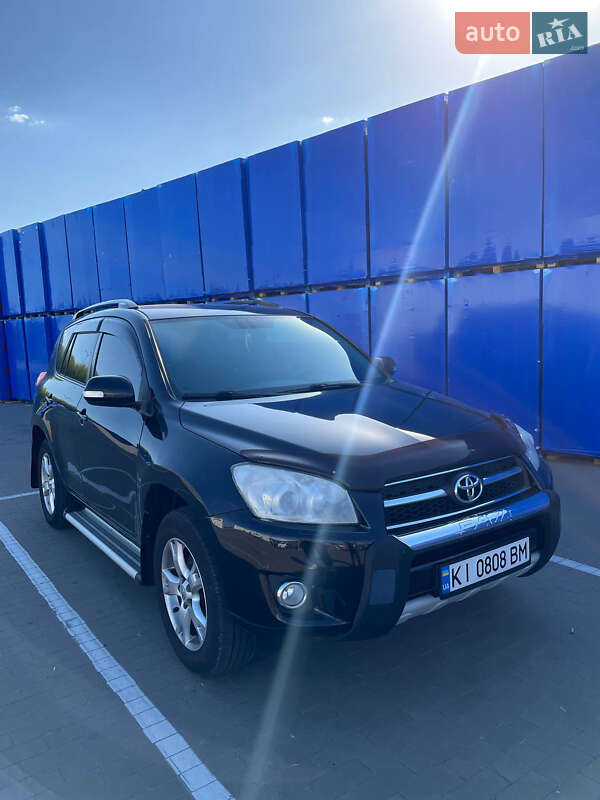 Toyota RAV4 2010