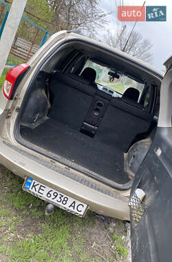 Внедорожник / Кроссовер Toyota RAV4 2007 в 