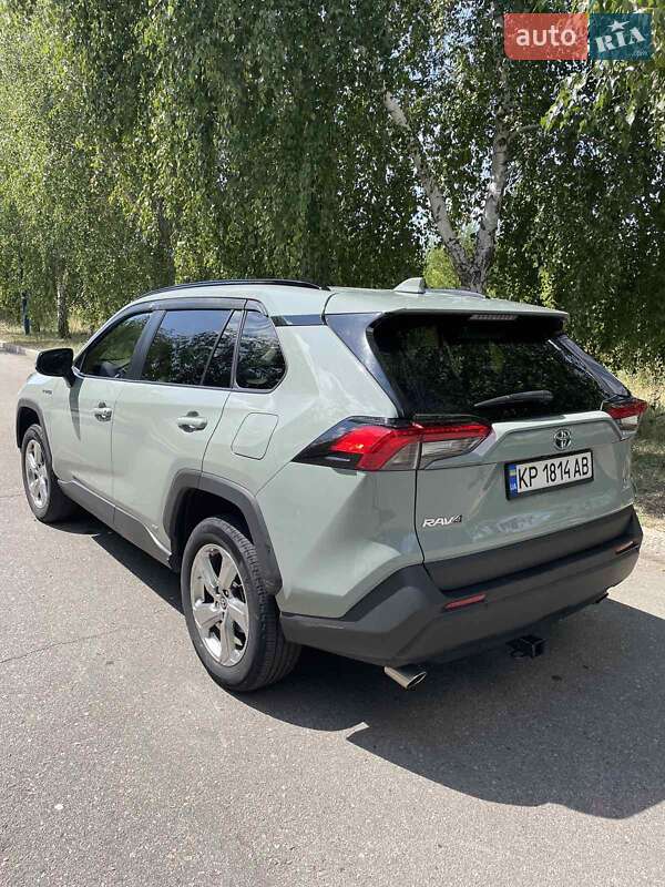 Позашляховик / Кросовер Toyota RAV4 2021 в Запоріжжі