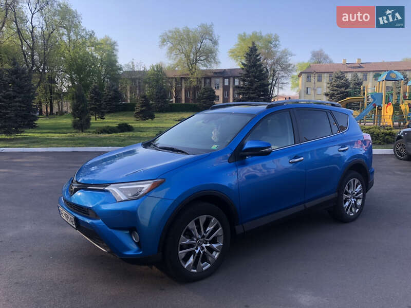 Toyota RAV4 2017