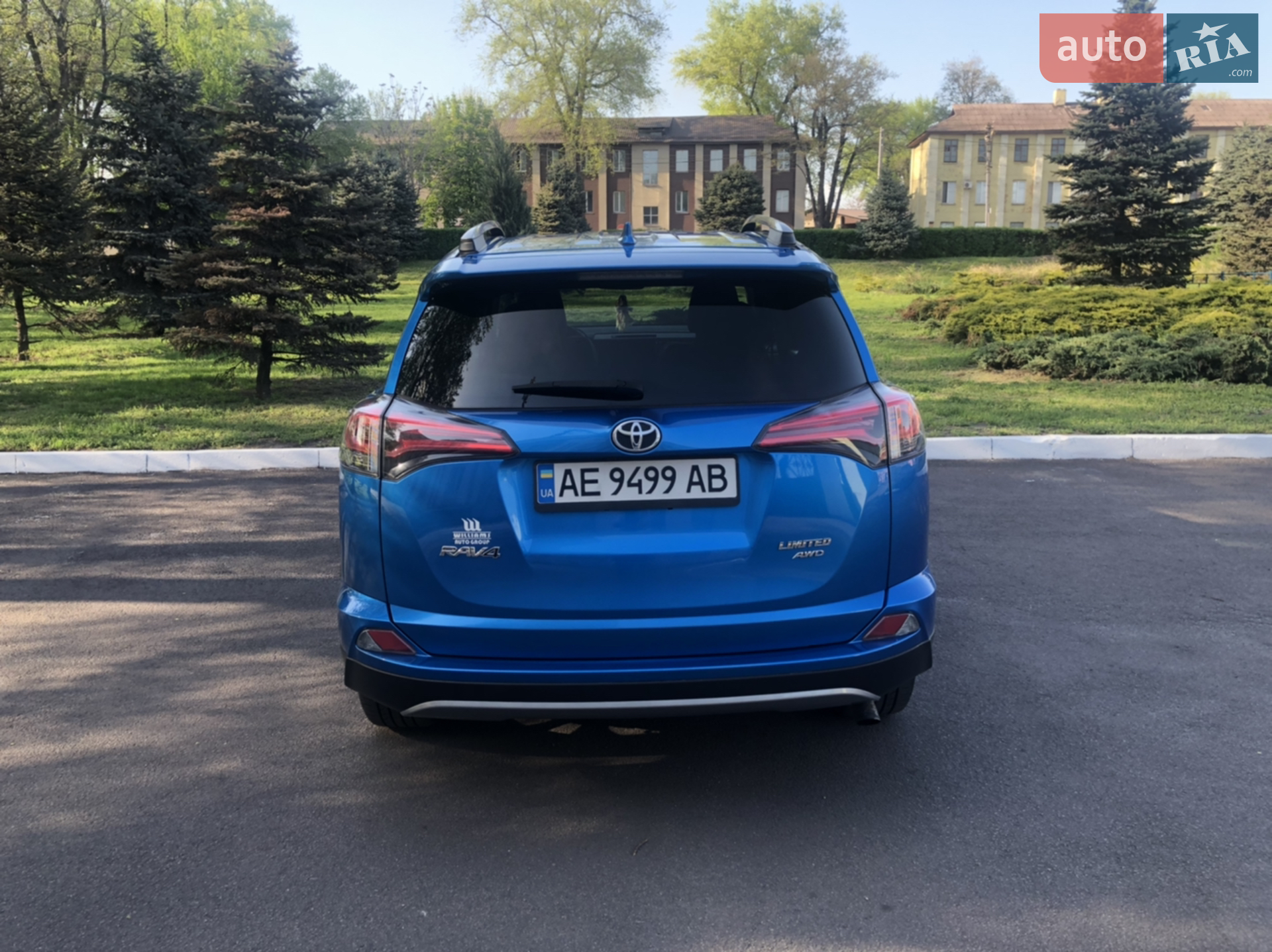 2017 Toyota RAV 4 - мініатюра 9